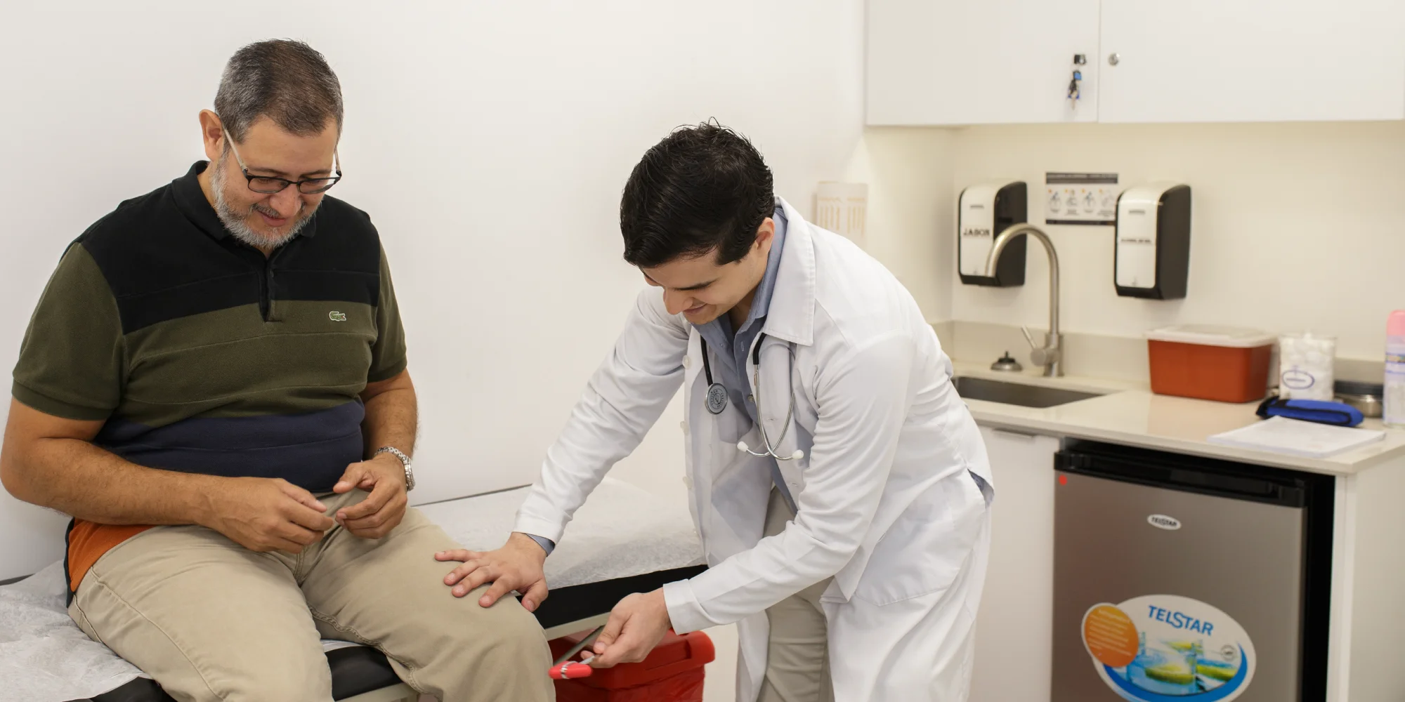 Profesionales de medicina de empresa y salud ocupacional